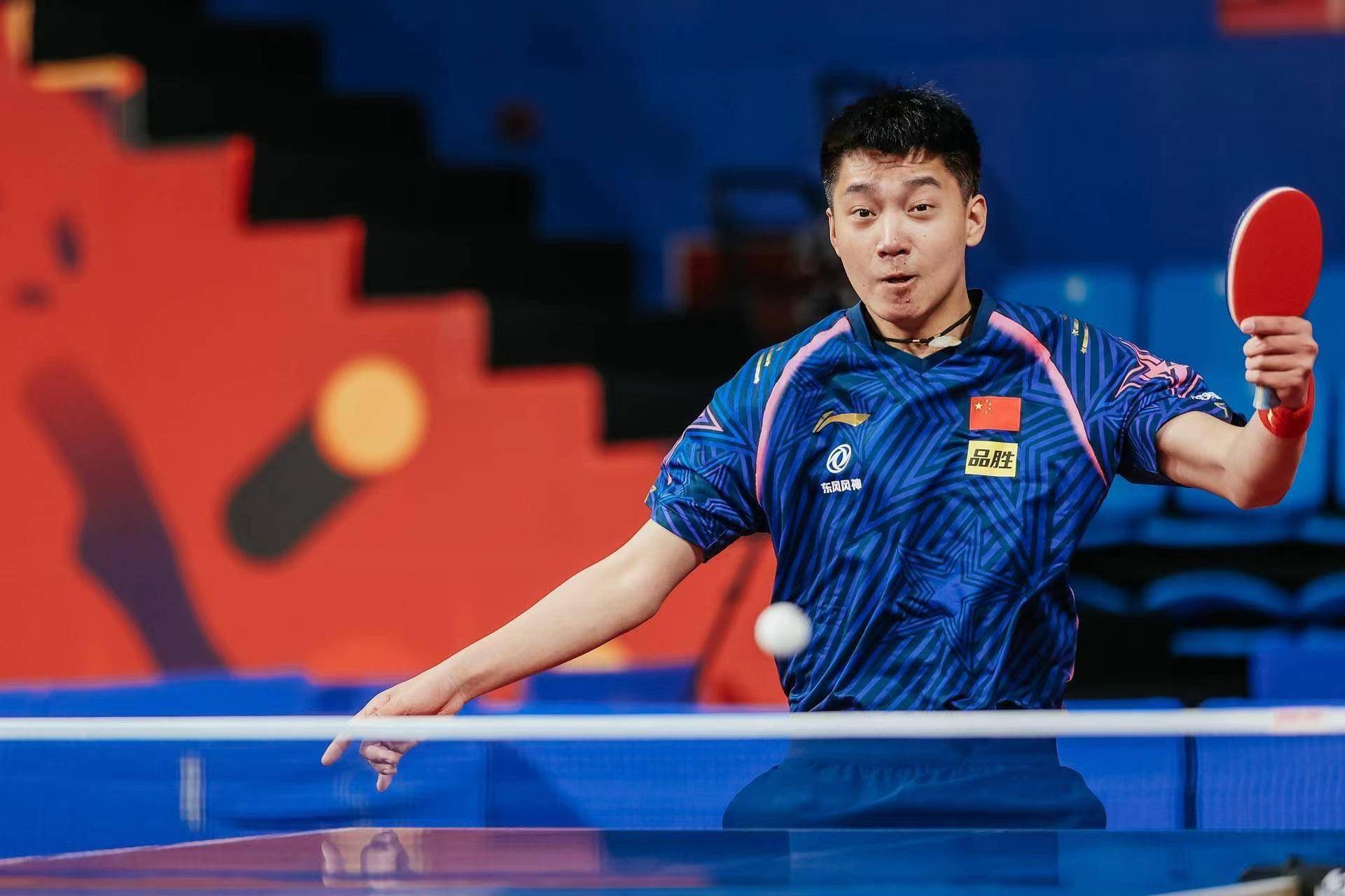 包含清晨突围战来临,成都蓉城围绕全明星赛调整名单,压力陡增,更衣室氛围转暖的词条 包含清晨突围战来临,成都蓉城围绕全明星赛调整名单,压力陡增,更衣室氛围转暖的词条