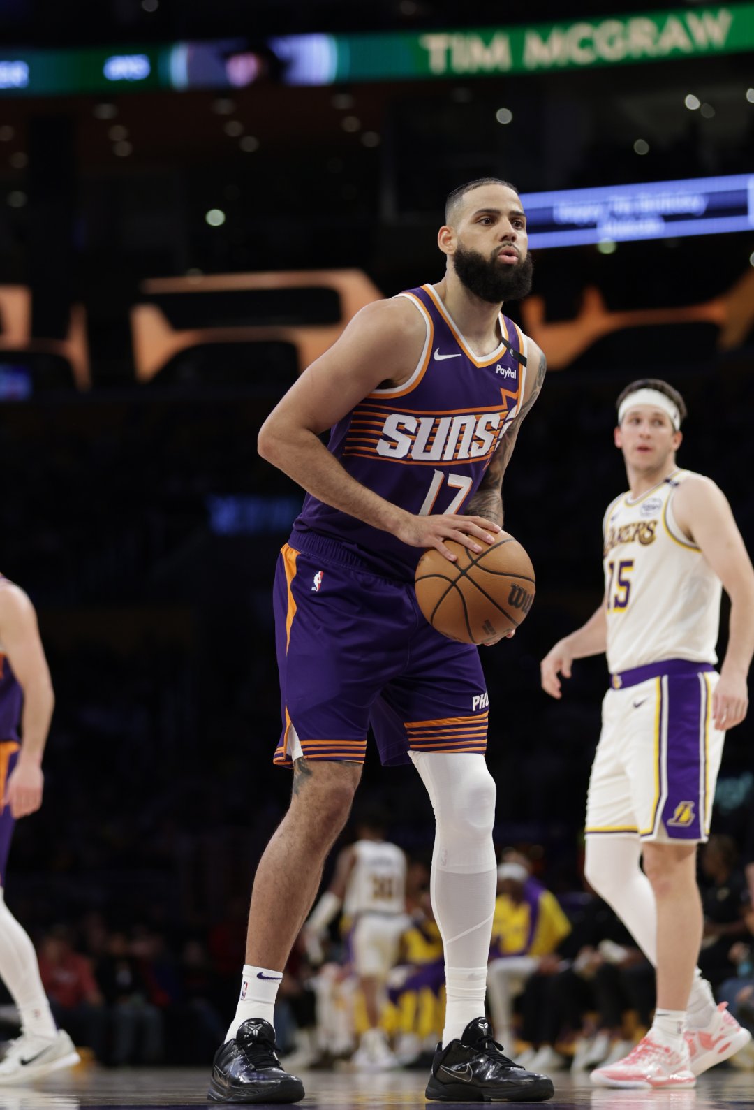 冲刺阶段体能课后，洛杉矶湖人刷新队史纪录备战NBA常规赛，气氛紧张，身体对抗强度拉满的简单介绍