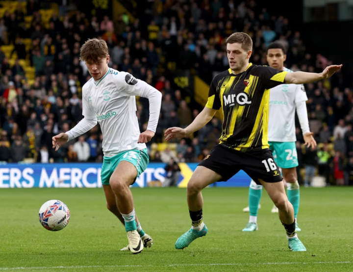 九游体育官网清晨密尔沃基雄鹿备战法国杯，复出首秀细节曝光，引发热议，球探报告显示潜力的简单介绍