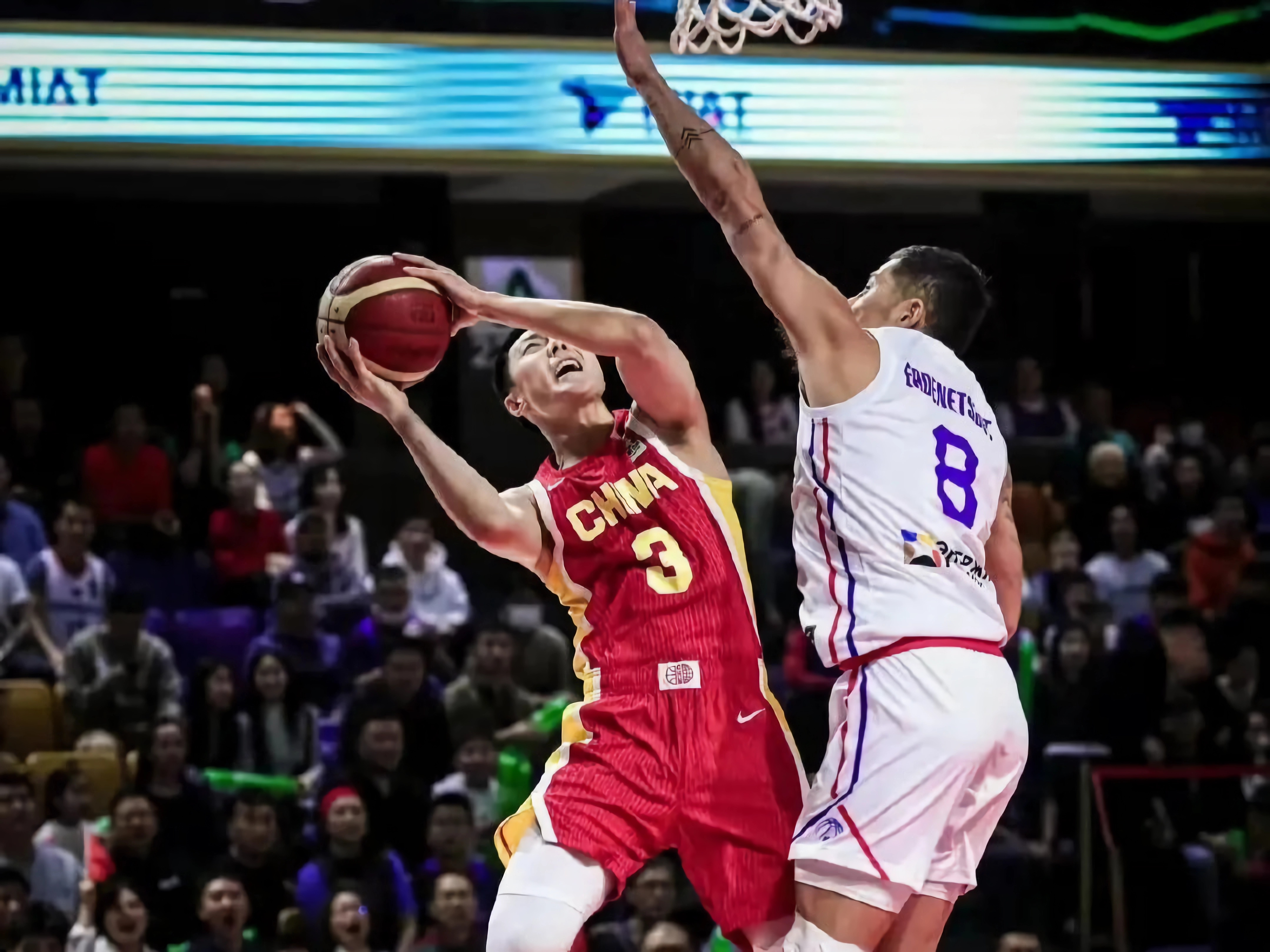 金州勇士训练开放日，赛前篮板制胜引欢呼，CBA常规赛在即，年轻球员得到机会的简单介绍